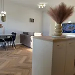 Myhome Z Widokiem Na Wode 아파트