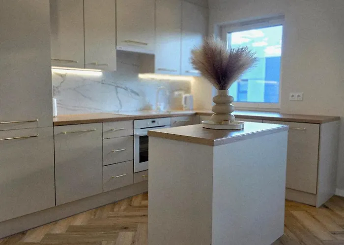 Dhouse Z Widokiem Na Wode شقة *